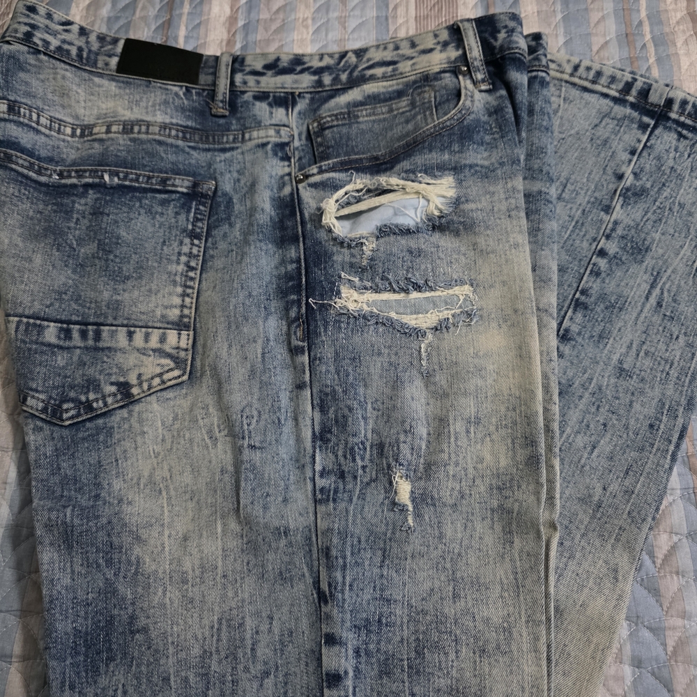 Men's Light Blue Distressed Jeans